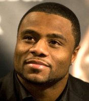 Jean Pascal remains on the world stage with upset of Marcus Browne
